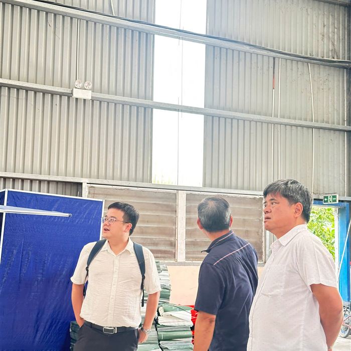 Khảo sát mặt bằng kho chứa nguyên vật liệu tại địa phương